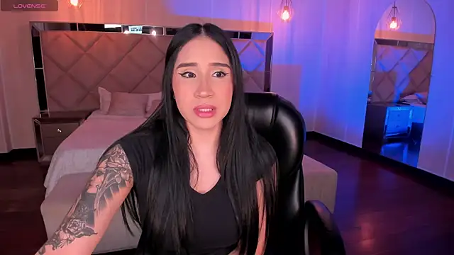 NickyLawson online show from October 11, 3:39 am