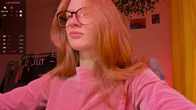 mollytuck online show from December 2, 3:51 pm