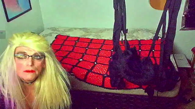 DoMeDoggyDiana online show from November 1, 7:54 am