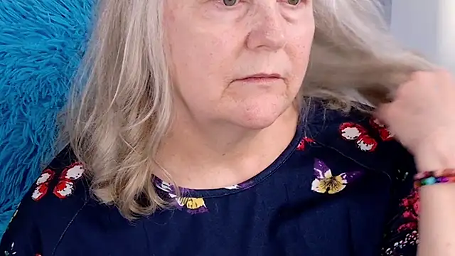 Kaitlyn Winters online show from February 24, 6:50 pm