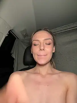 Snapshot of HopeHeaven chatting on January 12, 3:03 pm HopeHeaven online show from January 12, 3:03 pm