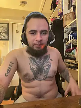 Snapshot of cnasty5621333 chatting on October 12, 5:34 pm cnasty5621333 online show from October 12, 5:34 pm