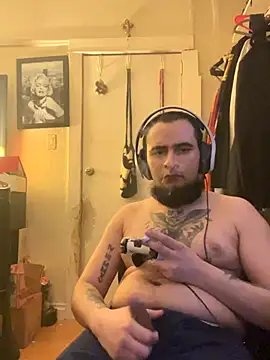 Snapshot of cnasty5621333 chatting on October 17, 6:05 am cnasty5621333 online show from October 17, 6:05 am