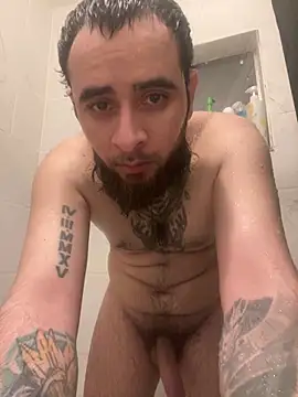 Snapshot of cnasty5621333 chatting on April 10, 4:39 am cnasty5621333 online show from April 10, 4:39 am