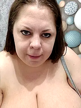 Snapshot of Ginabig chatting on February 24, 7:06 am Ginabig online show from February 24, 7:06 am