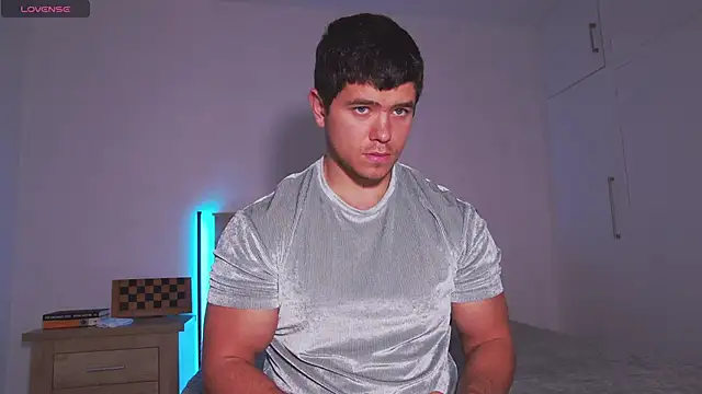 Arilas  online show from March 8, 8:18 am