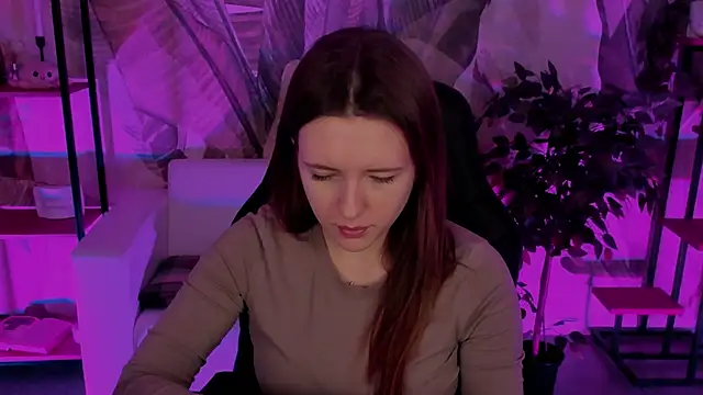 Snapshot of JennyDens chatting on December 12, 5:42 am JennyDens online show from December 12, 5:42 am