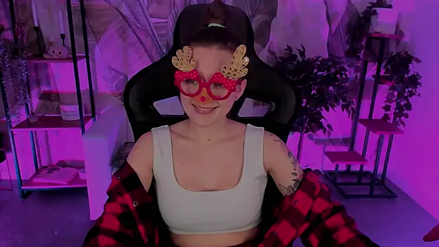 Snapshot of JennyDens chatting on December 27, 9:39 am JennyDens online show from December 27, 9:39 am