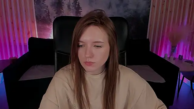 Snapshot of JennyDens chatting on February 11, 5:26 am JennyDens online show from February 11, 5:26 am