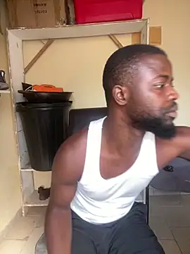 Snapshot of vannycov chatting on February 10, 8:07 am vannycov online show from February 10, 8:07 am