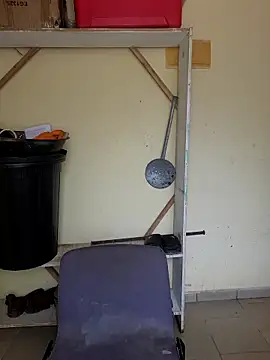 Snapshot of vannycov chatting on February 24, 10:02 am vannycov online show from February 24, 10:02 am