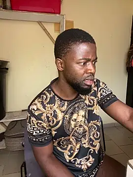 Snapshot of vannycov chatting on February 26, 8:35 am vannycov online show from February 26, 8:35 am