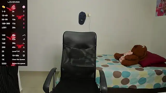 evelyx69x online show from December 28, 10:55 pm