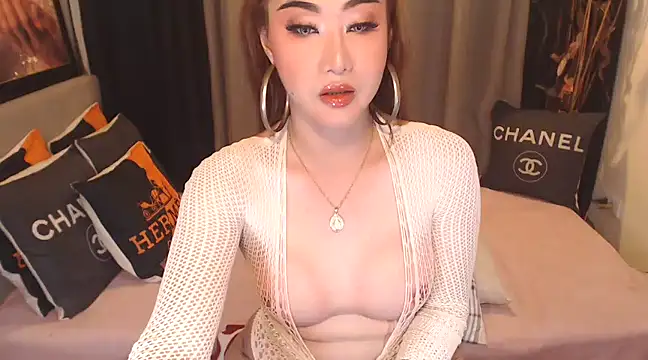 JustForCassie online show from March 9, 9:57 am