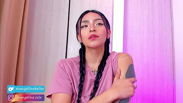 Evangeline Belle online show from December 17, 11:16 am