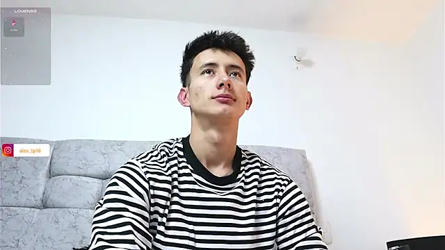 Snapshot of _Alexxx chatting on December 7, 12:41 am Alexxx online show from December 7, 12:41 am