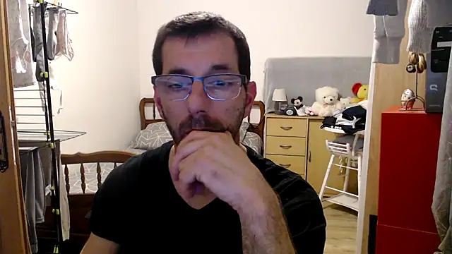 Snapshot of steph19x5 chatting on December 9, 5:08 pm steph19x5 online show from December 9, 5:08 pm