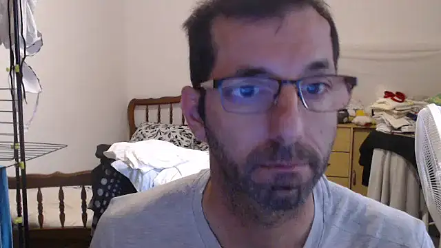 Snapshot of steph19x5 chatting on October 4, 7:06 am steph19x5 online show from October 4, 7:06 am