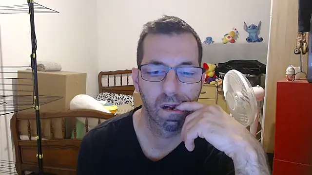 steph19x5 online show from December 5, 5:27 am