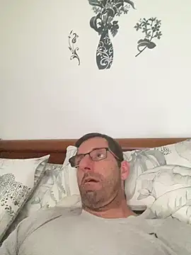 steph19x5 online show from April 6, 2:40 pm