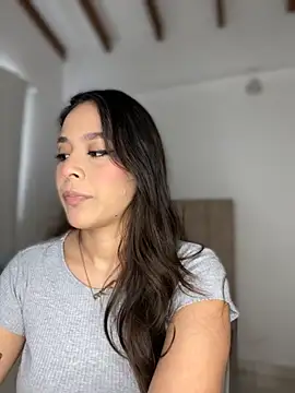 Little Amber6 online show from November 2, 8:00 pm