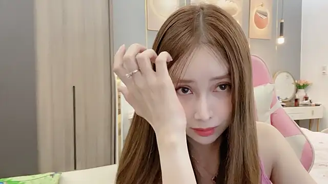 Snapshot of ANNA102 chatting on January 6, 3:29 pm ANNA102 online show from January 6, 3:29 pm