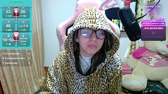 Maggie Fox3 online show from January 1, 4:29 am