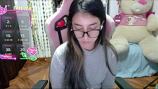 Maggie Fox3 online show from September 27, 2:49 am