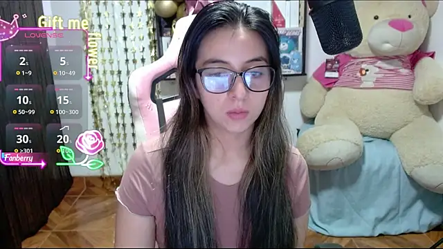 Maggie Fox3 online show from September 29, 2:06 am