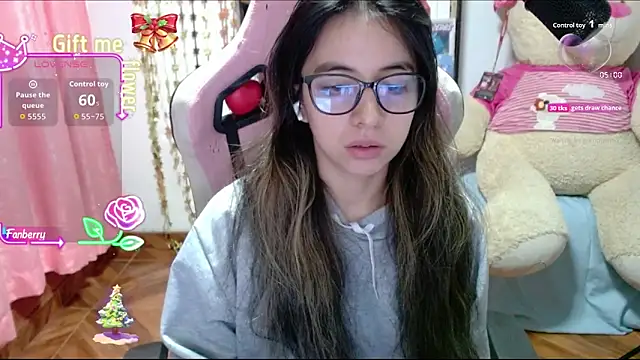 Maggie Fox3 online show from November 11, 12:21 am