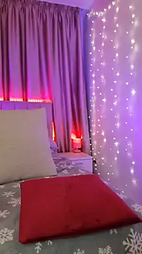 Larissa K online show from February 14, 7:32 pm