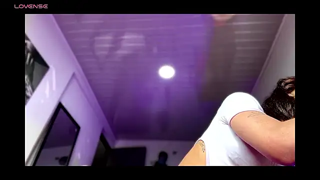 stormytt  online show from January 8, 8:33 pm