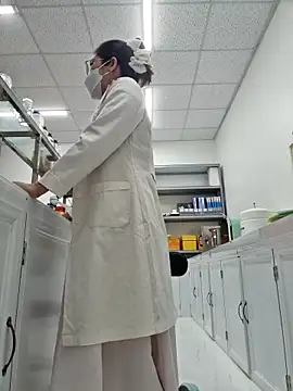 Snapshot of HinaLovely chatting on February 3, 2:53 am HinaLovely online show from February 3, 2:53 am