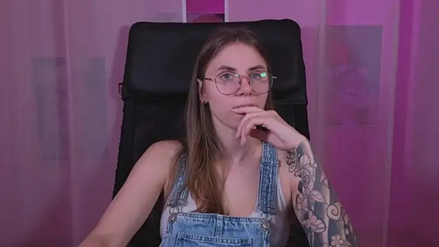  AnnaStark  online show from March 15, 8:32 pm