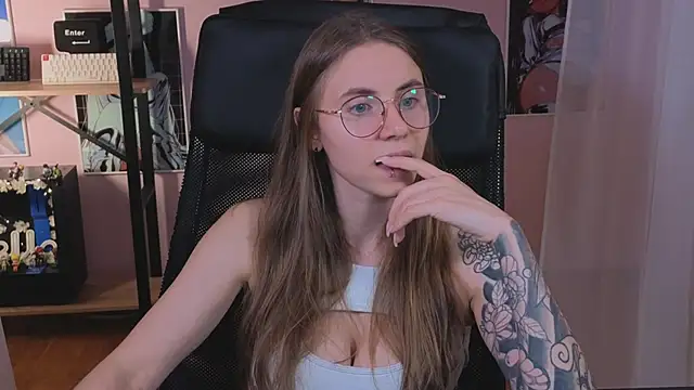  AnnaStark  online show from September 20, 7:15 pm