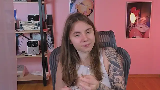  AnnaStark  online show from April 4, 8:17 pm