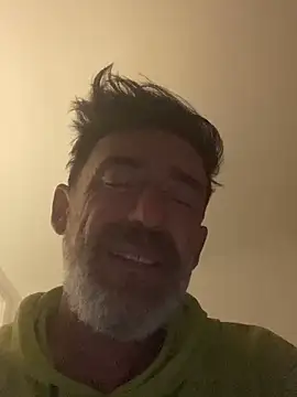 Snapshot of maxximere chatting on November 18, 1:55 am maxximere online show from November 18, 1:55 am