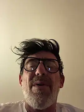 Snapshot of maxximere chatting on February 1, 10:52 pm maxximere online show from February 1, 10:52 pm