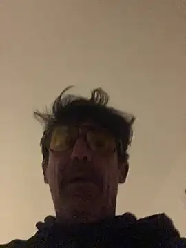 Snapshot of maxximere chatting on February 16, 12:40 am maxximere online show from February 16, 12:40 am