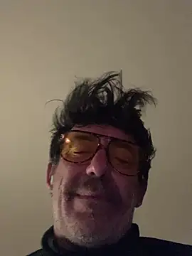 Snapshot of maxximere chatting on February 18, 1:34 am maxximere online show from February 18, 1:34 am