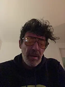 Snapshot of maxximere chatting on March 2, 9:21 pm maxximere online show from March 2, 9:21 pm