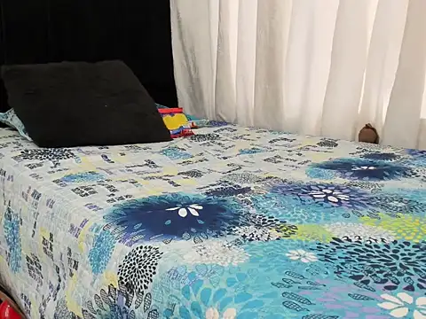 emely garcia online show from October 11, 9:13 pm