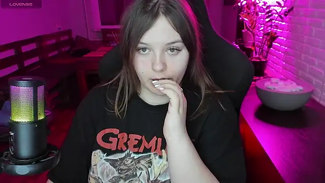 XNirvanaX online show from December 5, 1:03 am