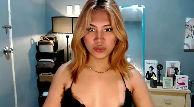 luxxy grand online show from December 15, 7:21 pm