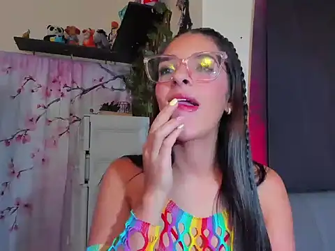 Snapshot of annyluna1 chatting on May 12, 7:33 pm annyluna1 online show from May 12, 7:33 pm