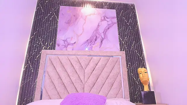 Hanna Evaanss online show from September 20, 8:21 pm