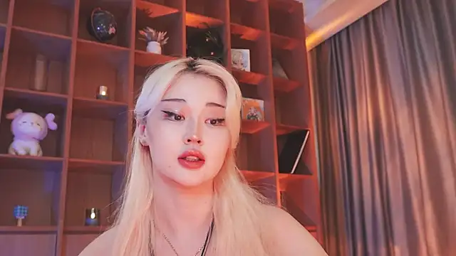 hyun chia online show from November 4, 1:38 am