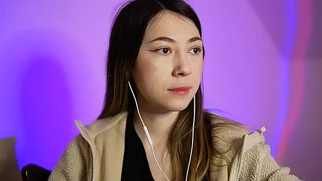 chibi moon  online show from January 18, 5:04 pm