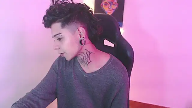 Snapshot of saad_man chatting on December 31, 4:06 am saad man online show from December 31, 4:06 am