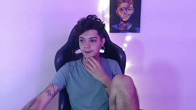 Snapshot of saad_man chatting on January 10, 2:57 am saad man online show from January 10, 2:57 am